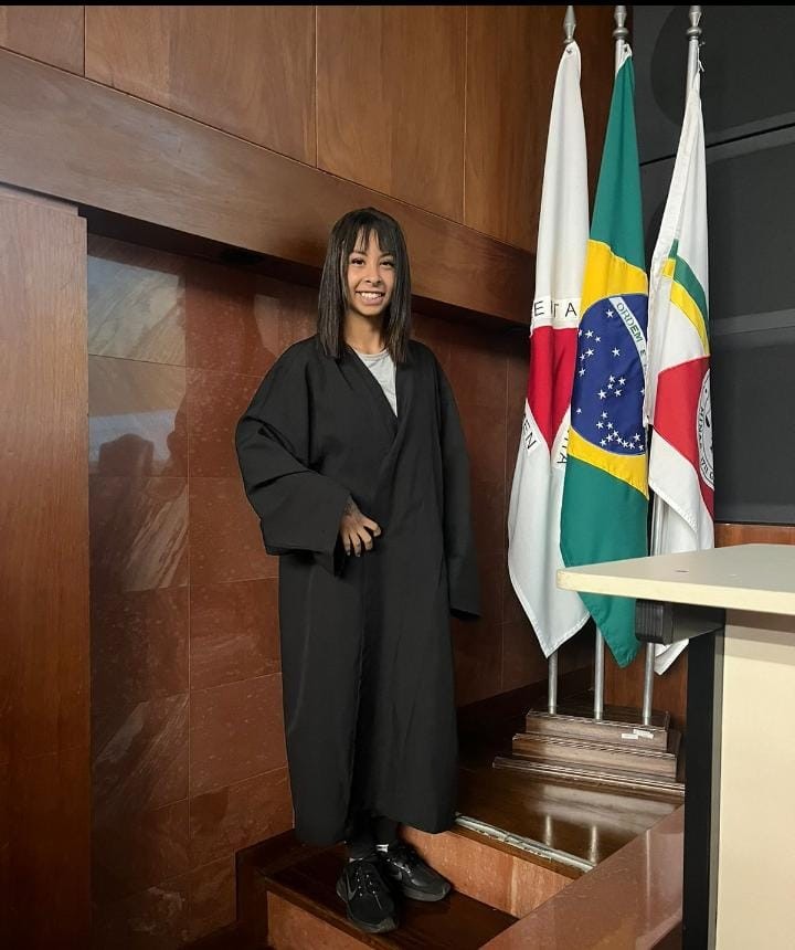 'Ela era uma menina sonhadora' diz mãe de adolescente de 16 anos morta e enterrada por namorado