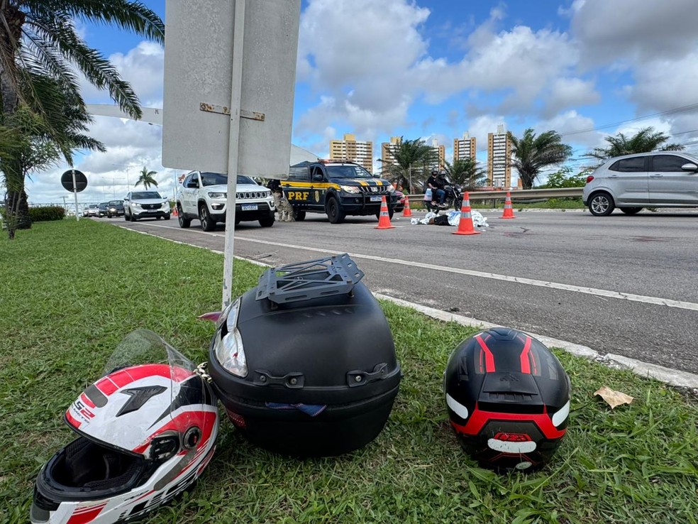 Motociclista morreu em acidente na BR-101 em Natal — Foto: Sérgio Henrique Santos/Inter TV Cabugi