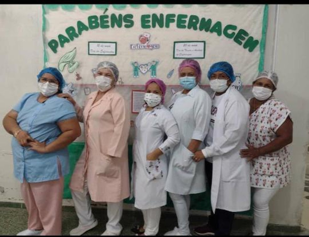 Equipe de enfermagem do HUEM é homenageada por seu árduo trabalho