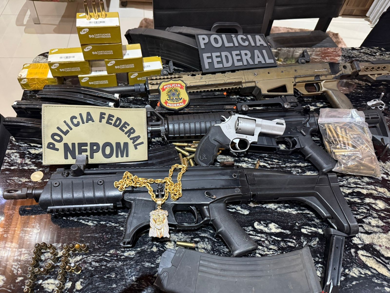 Grupo é preso em operação da PF que combate garimpo ilegal no interior do AM