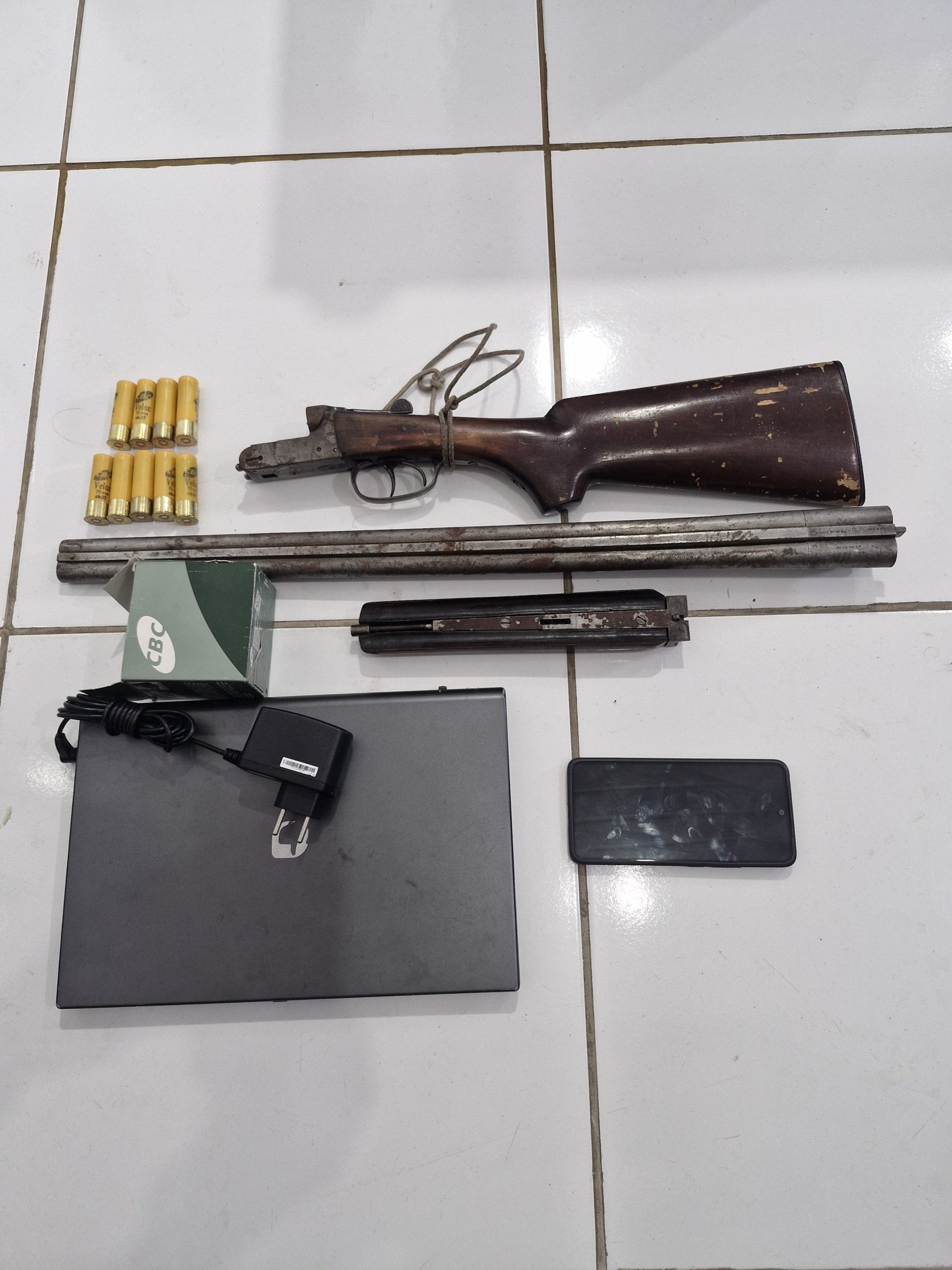 Preso suspeito de participar de roubo de carga de cigarros em Caxias 