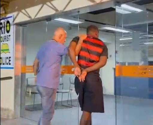 Belga é preso no Galeão por tortura e extorsão de turista canadense no Rio