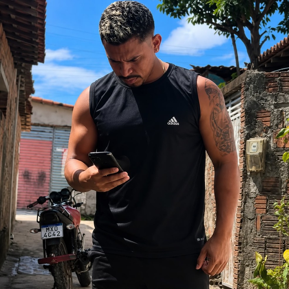 Jonas Monteiro, de 28 anos, foi morto a tiros dentro de uma academia &mdash; Foto: Reprodu&ccedil;&atilde;o