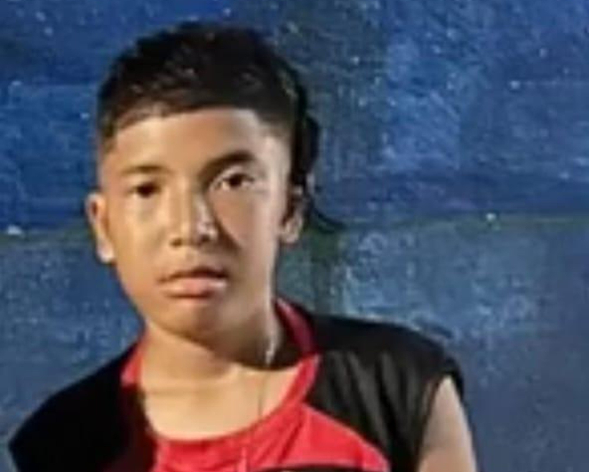Menino de 13 anos é morto com tiro na cabeça dentro de barbearia em Olinda