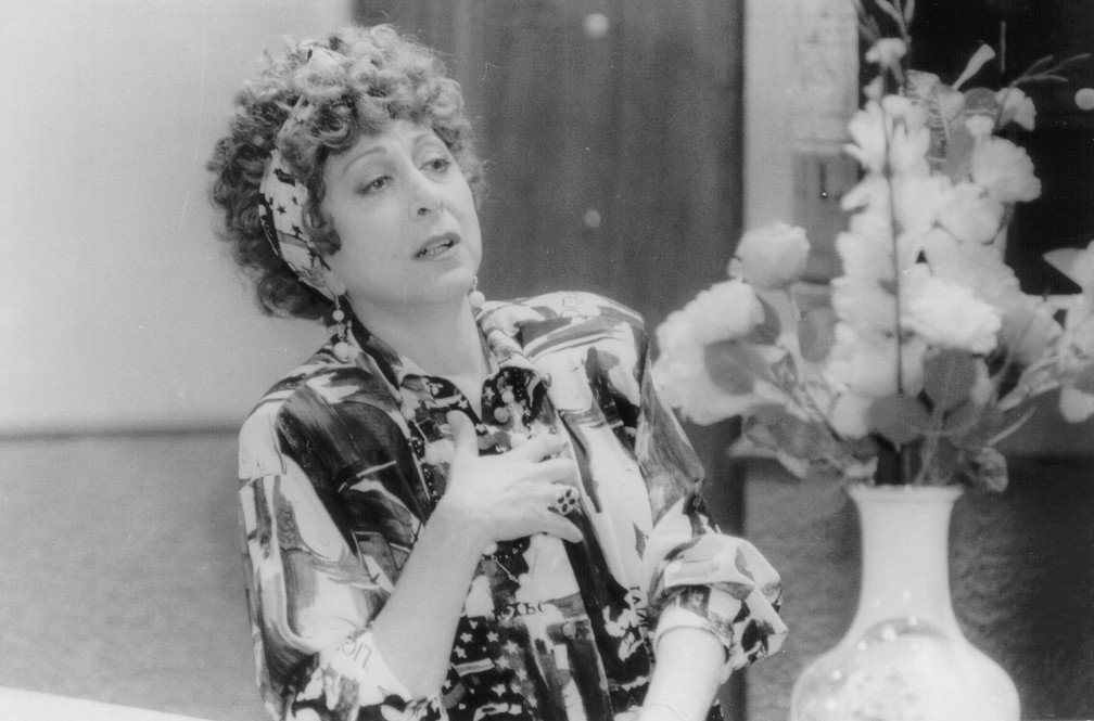 Aracy Balabanian como Dona Armênia em 'Deus Nos Acuda', de 1992 — Foto: Acervo TV Globo