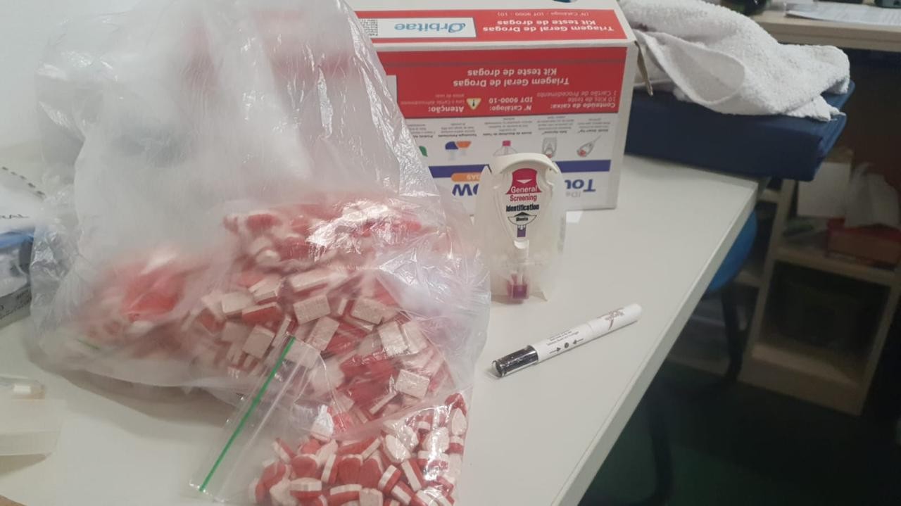 PF tenta prender 25 por esquema de produção e distribuição de drogas sintéticas no RJ e outros 5 estados