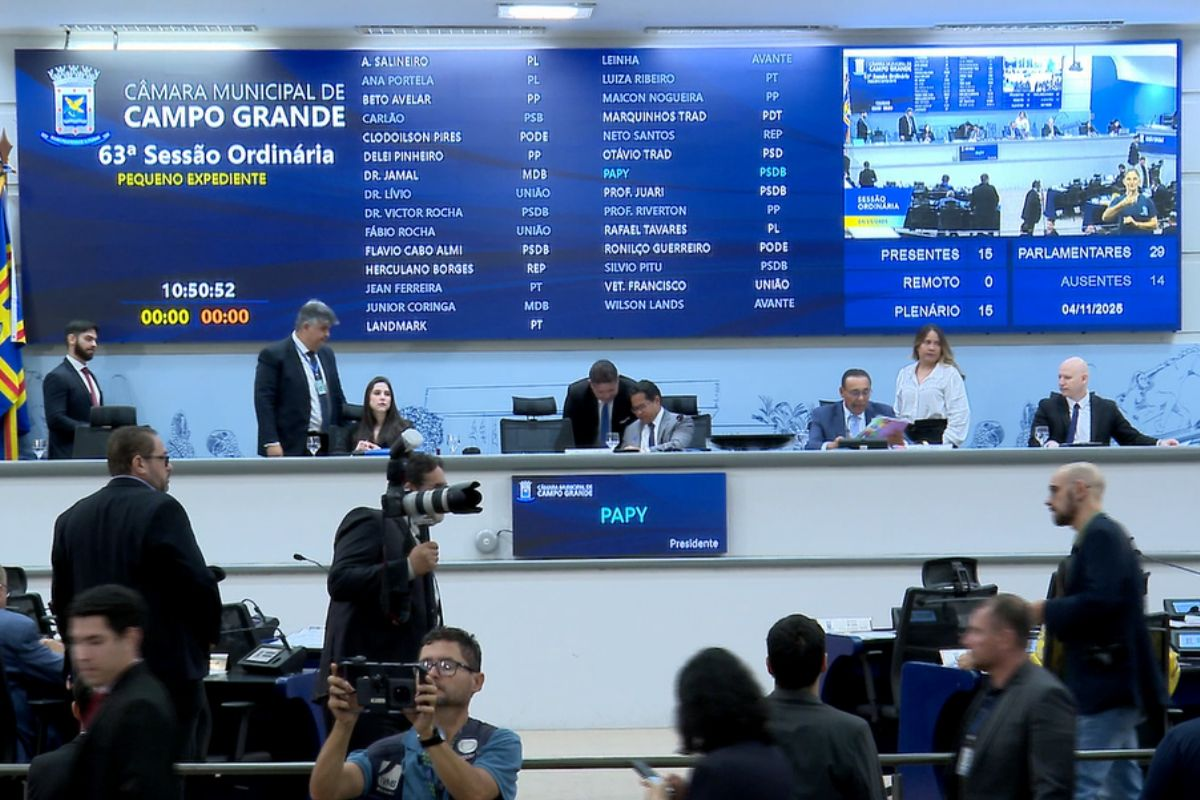 'Virou uma lenda', diz presidente da Câmara sobre estacionamento rotativo em Campo Grande