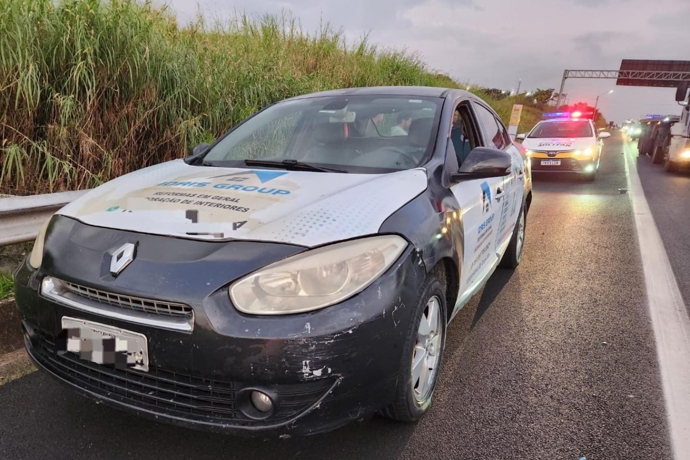 Veículo parado na rodovia acumula multas de R$ 63 mil
