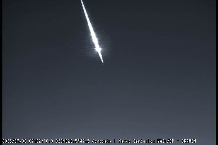 Especialista dá dicas para observar chuva de meteoros prevista para agosto