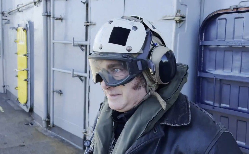 O presidente da Argentina, Javier Milei, a bordo do USS Nimitz — Foto: Governo da Argentina