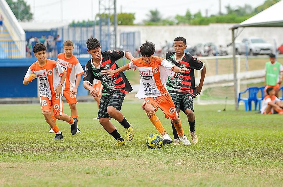 Lázaro Vinícius em uma partida de futebol — Foto: Reprodução/redes sociais