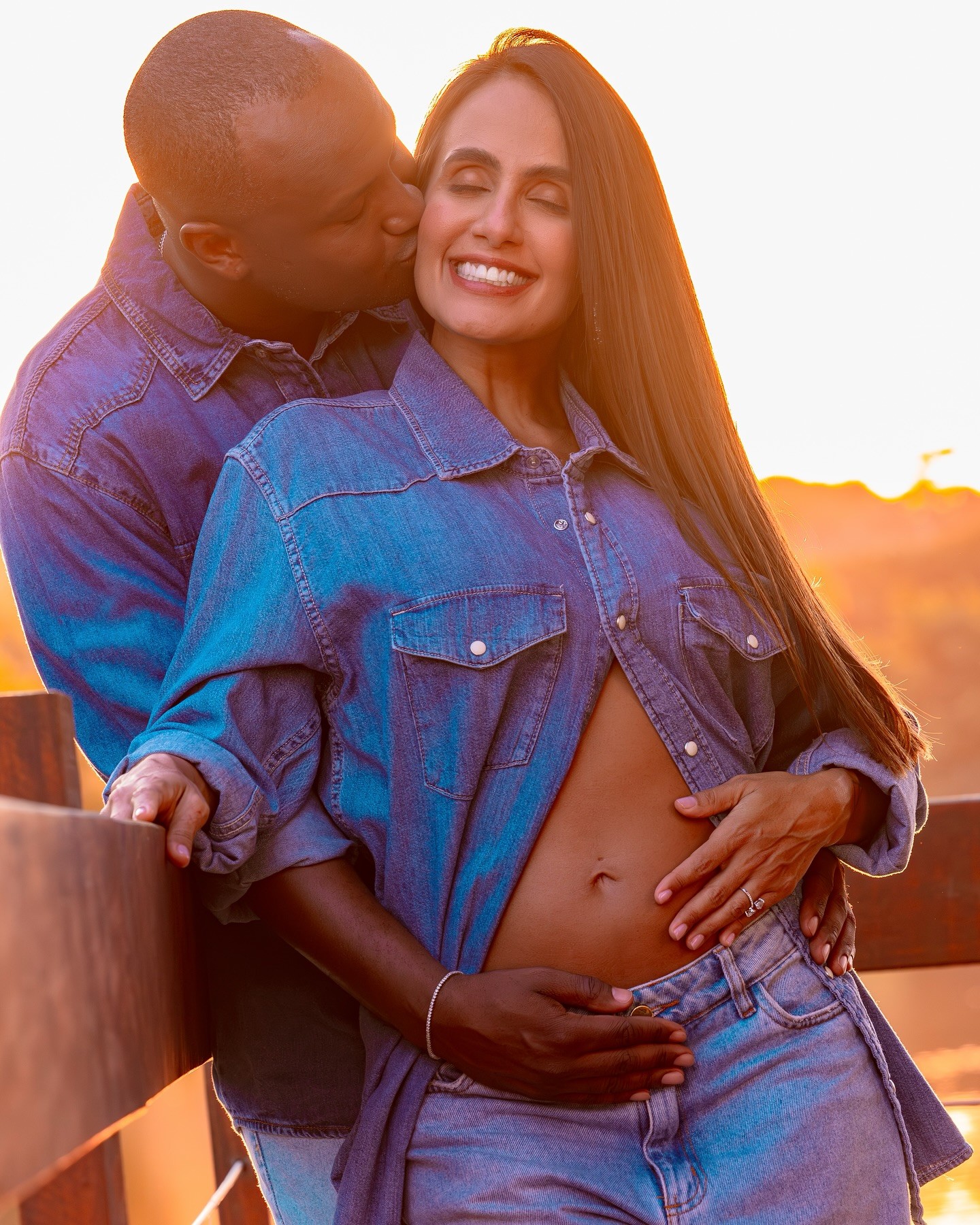 Carol Peixinho e Thiaguinho Anunciam Gravidez: 'Nosso Amor Transbordou e Agora Somos 3' | Bahia