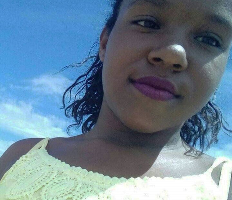 Menina de 12 anos picada por cobra e morre ap s ser liberada de