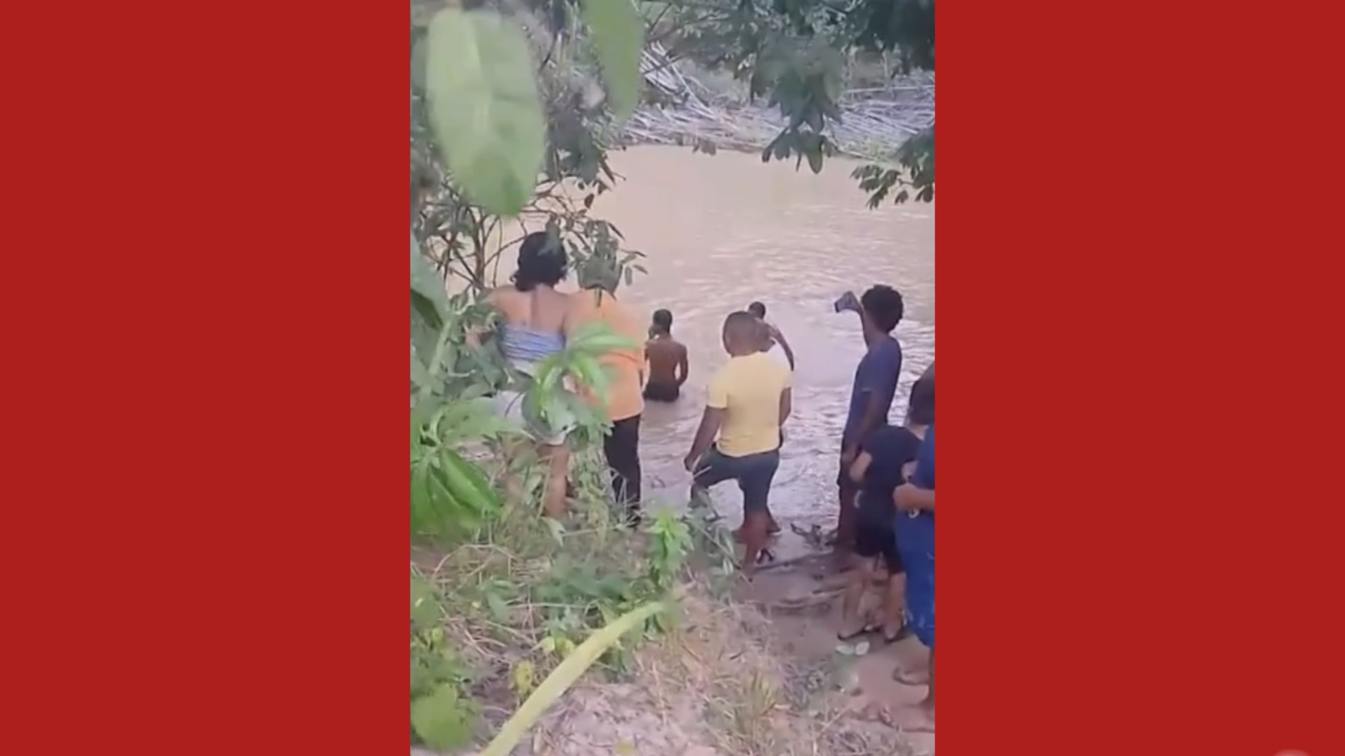 Adolescente morre afogado em rio no PA após pular de barranco 