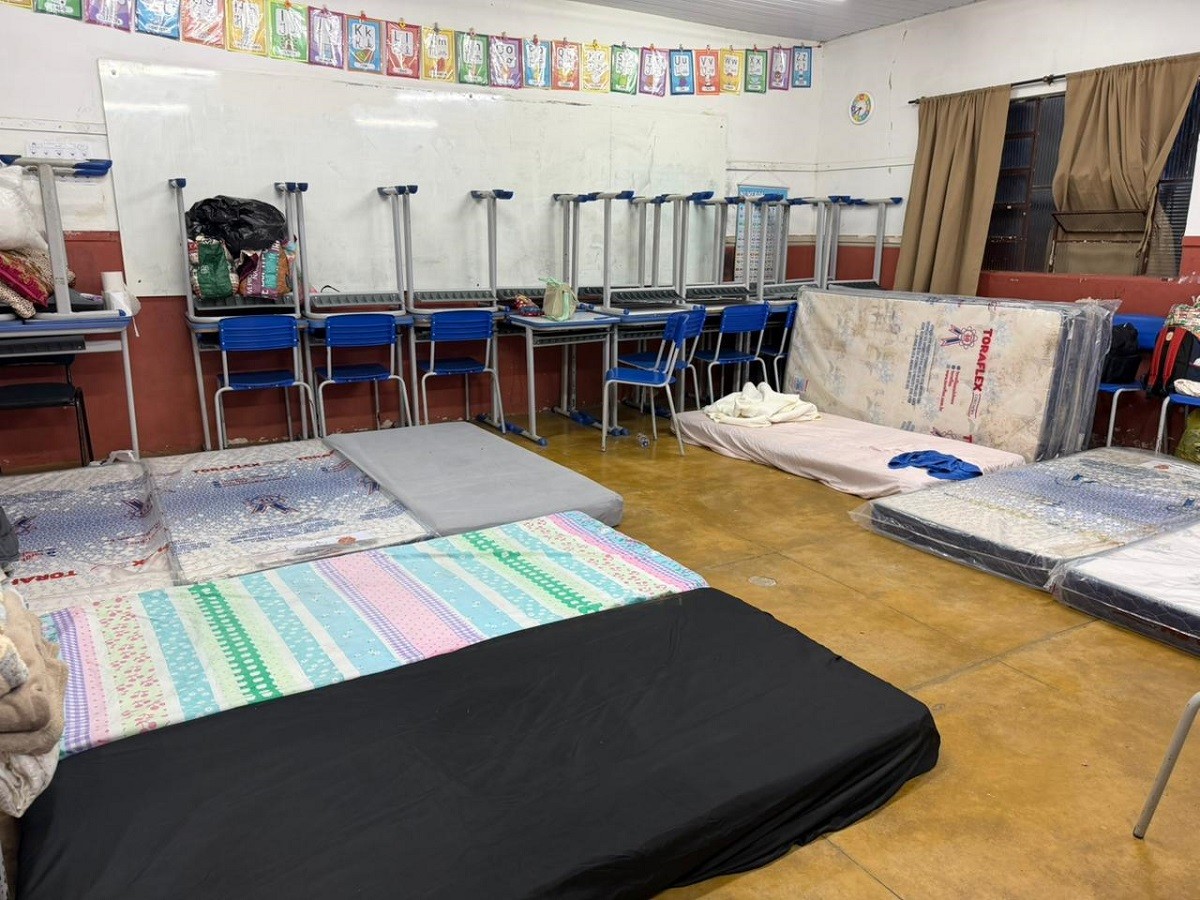 Juiz de Fora transforma 15 escolas em abrigos para vítimas da tragédia da chuva