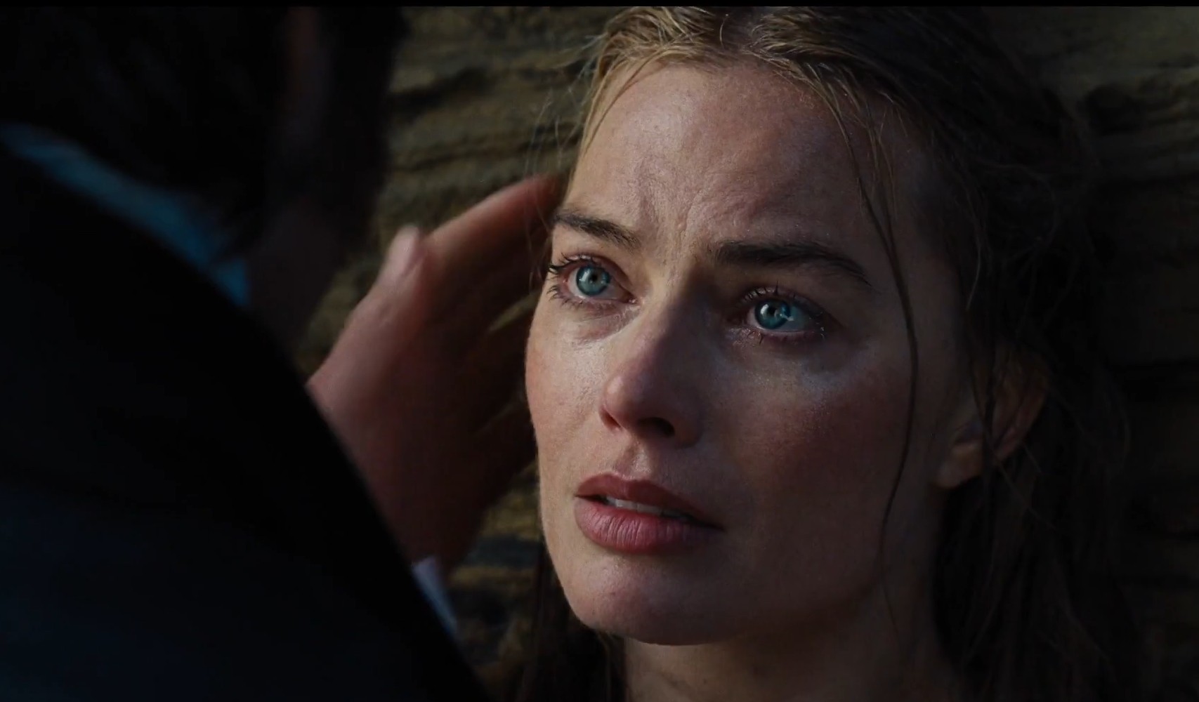 ‘O Morro dos Ventos Uivantes’, com Margot Robbie, estreia nos cinemas da Paraíba 