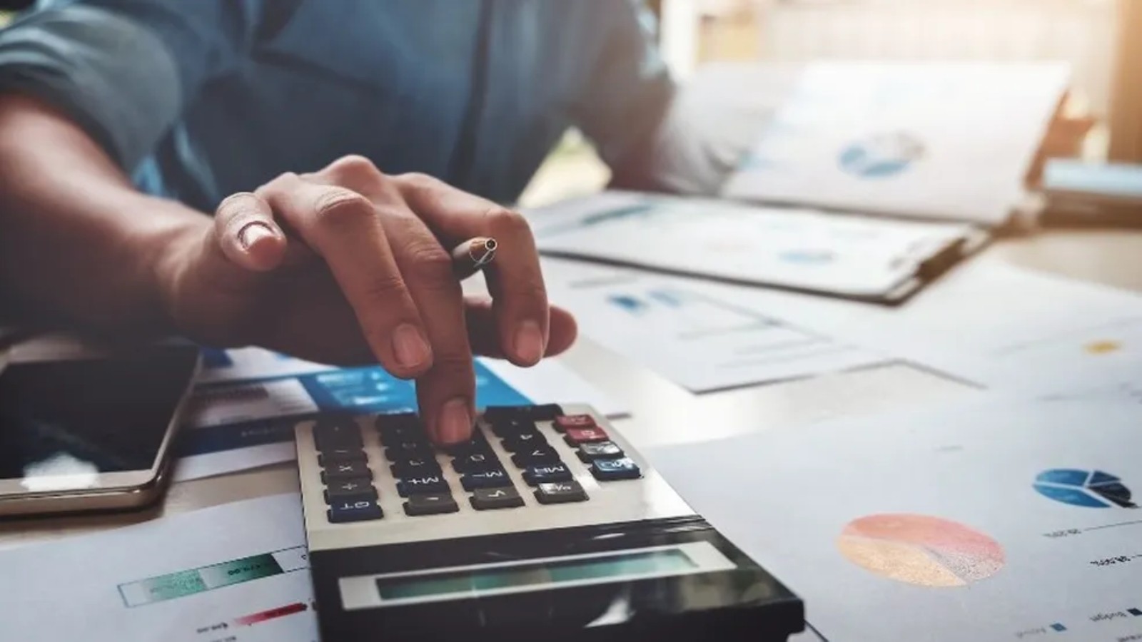 Grupo abre vagas de emprego para analista, operador de caixa e mais na Grande Fortaleza