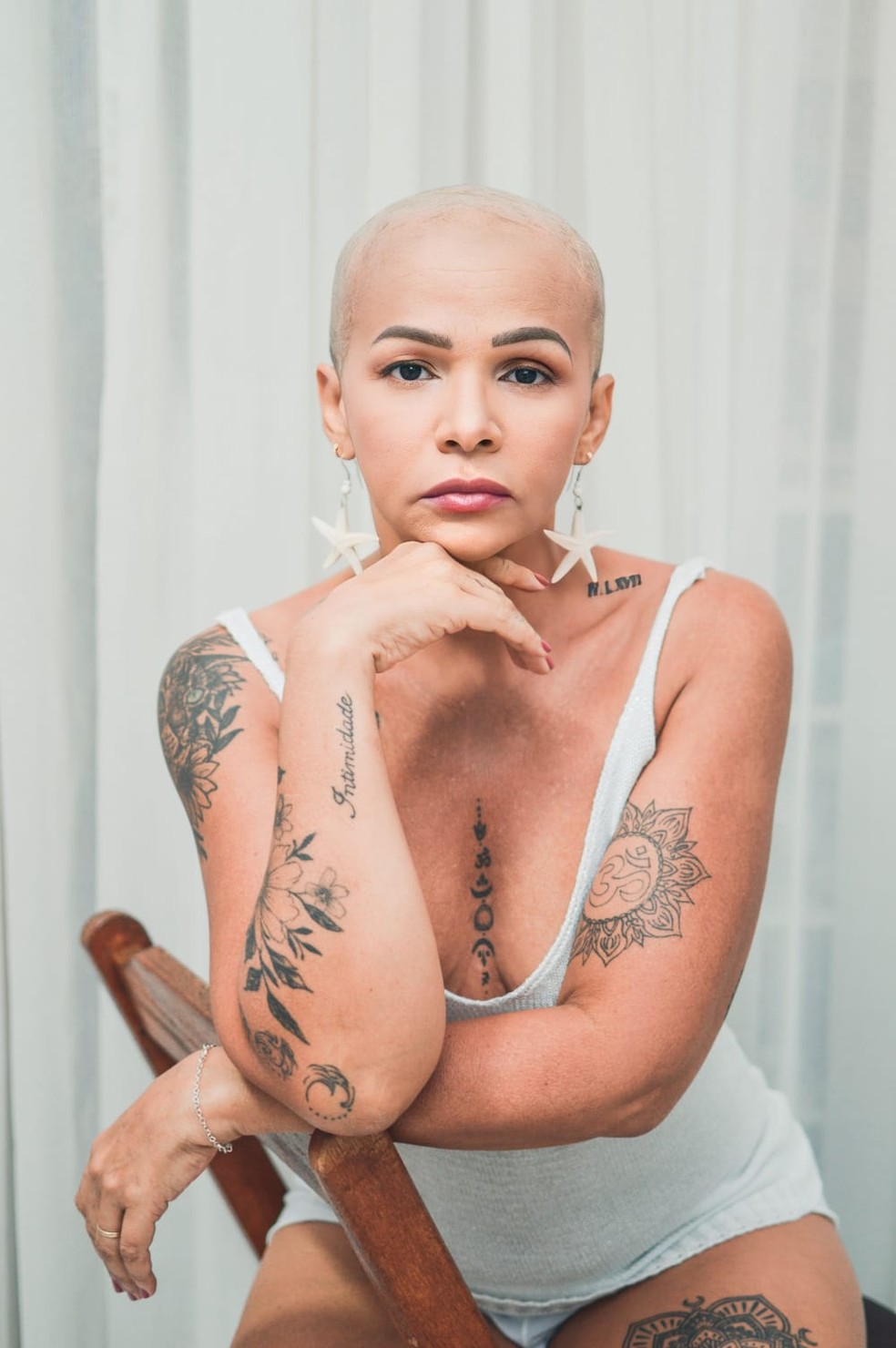 Iri diz que sente medo todos os dias, mas tenta ser forte para vencer o câncer — Foto: Luísa Uchoa
