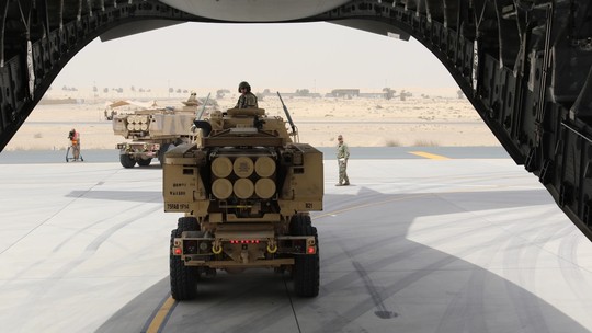 Irã ameaça atacar Meta, Google, Apple, Tesla e Boeing no Oriente Médio - Foto: (Doug Roles/Exército dos Estados Unidos)