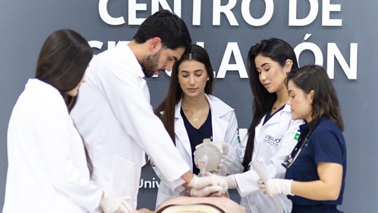 Medicina no Paraguai: sem vestibular e diploma válido no Mercosul