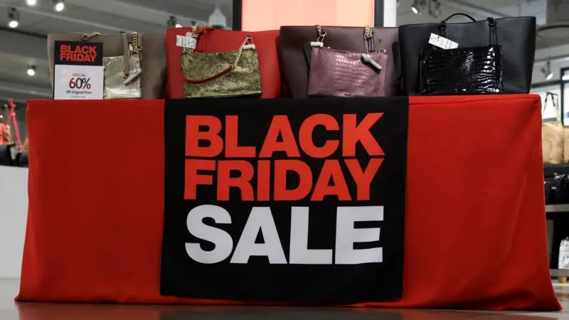 Black Friday: como os robôs passam a perna em você na disputa por pechinchas