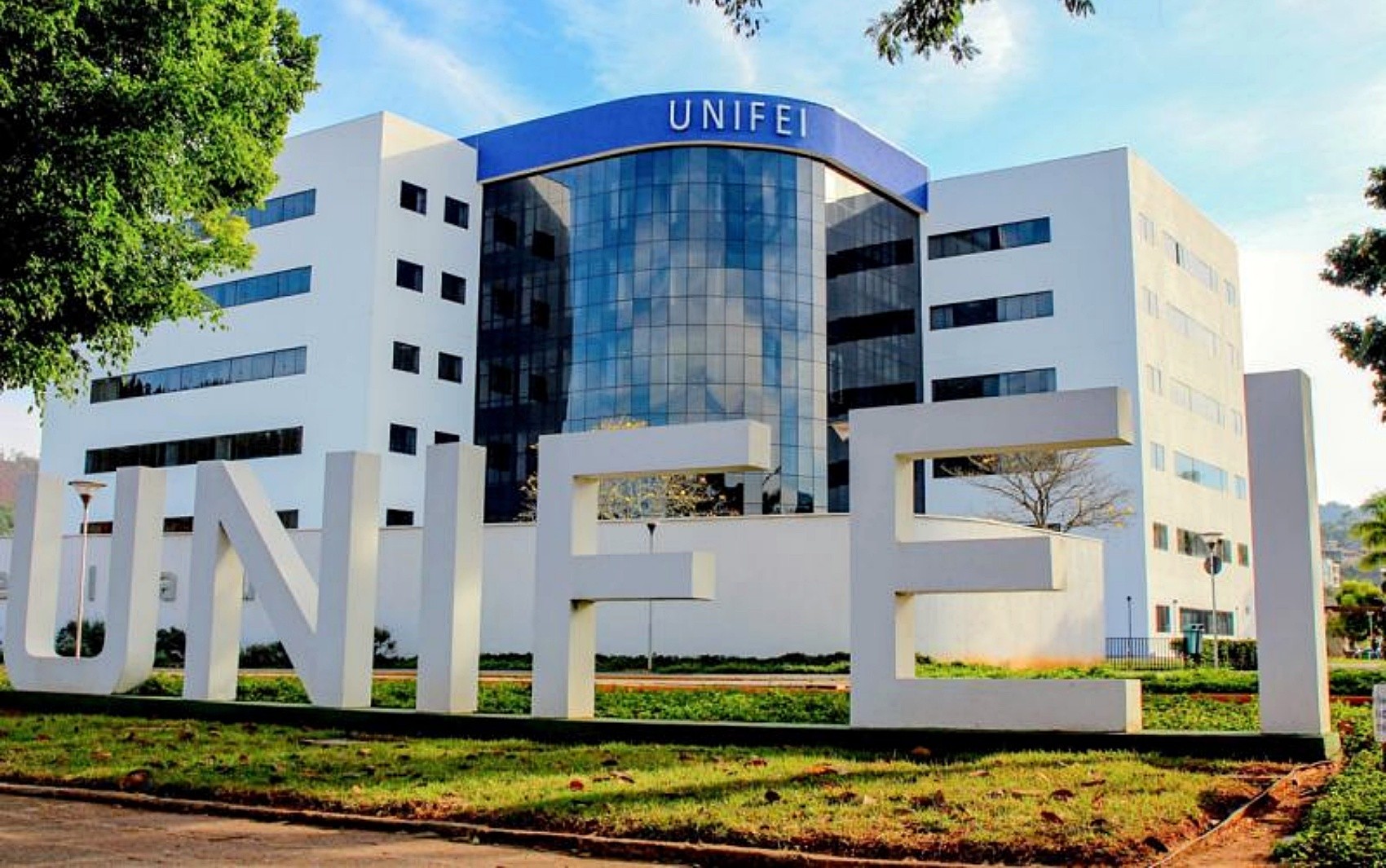 Campus voltado à formação em Inteligência Artificial será construído em Pouso Alegre, MG