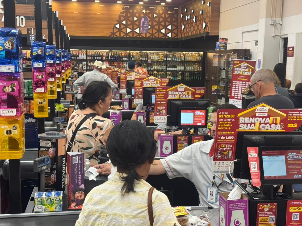 Supermercado oferece 200 vagas de emprego em Campinas; veja como se candidatar