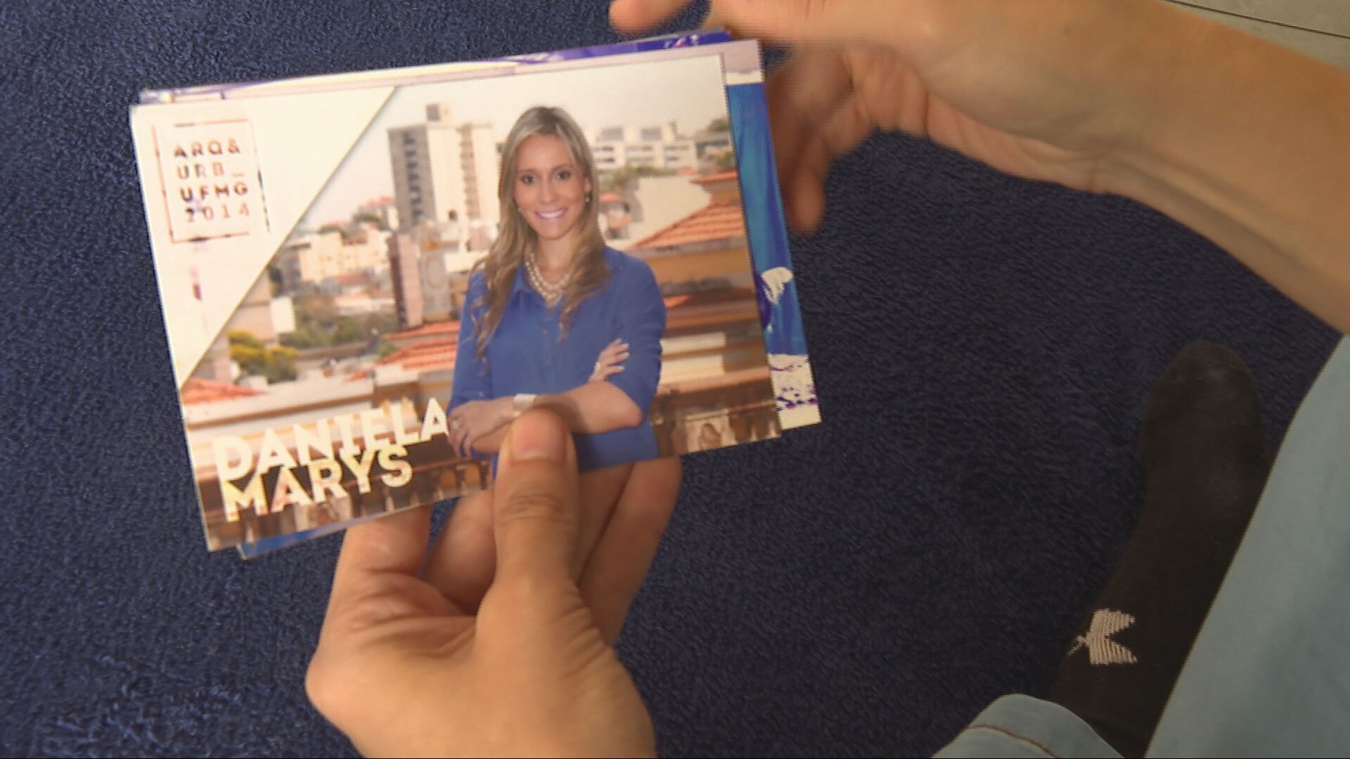 Brasileira presa no Camboja é condenada a 2 anos e 6 meses de prisão; decisão cabe recurso