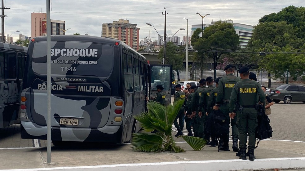 Policiais irão atuar em pontos estratégicos para coibir crimes em paradas de ônibus da capital. — Foto: Isaac Macêdo/ SVM