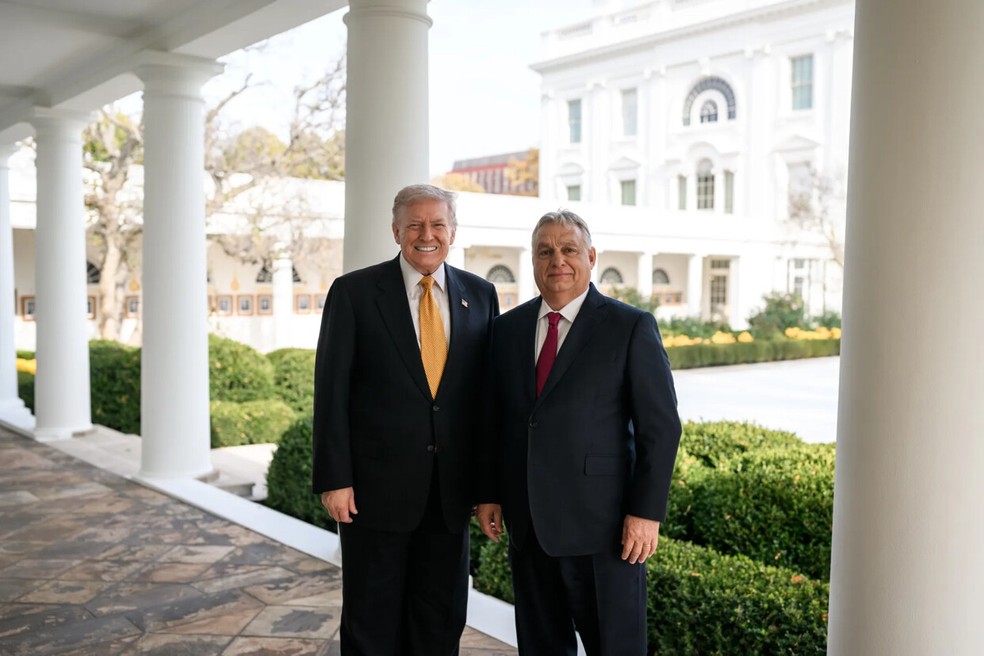 Donald Trump e Viktor Orbán na Casa Branca em fevereiro de 2026 — Foto: Reprodução/Truth Social