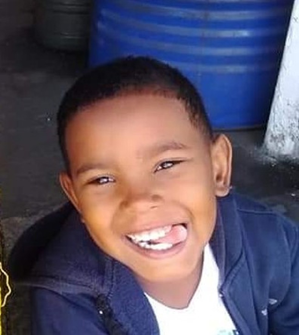 Davi Giovanni Guimarães, de 8 anos, que teve braço decepado em acidente de ônibus — Foto: Arquivo pessoal