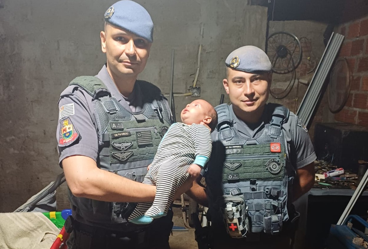 PM salva bebê de 1 mês engasgado e sem respirar no interior de SP