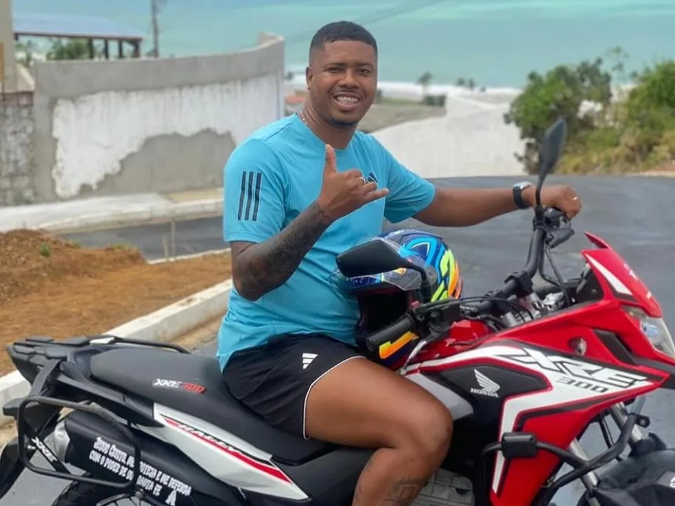 Winderlan Douglas Oliveira Felix foi assassinado no bairro do Jacintinho, em Maceió — Foto: Redes sociais