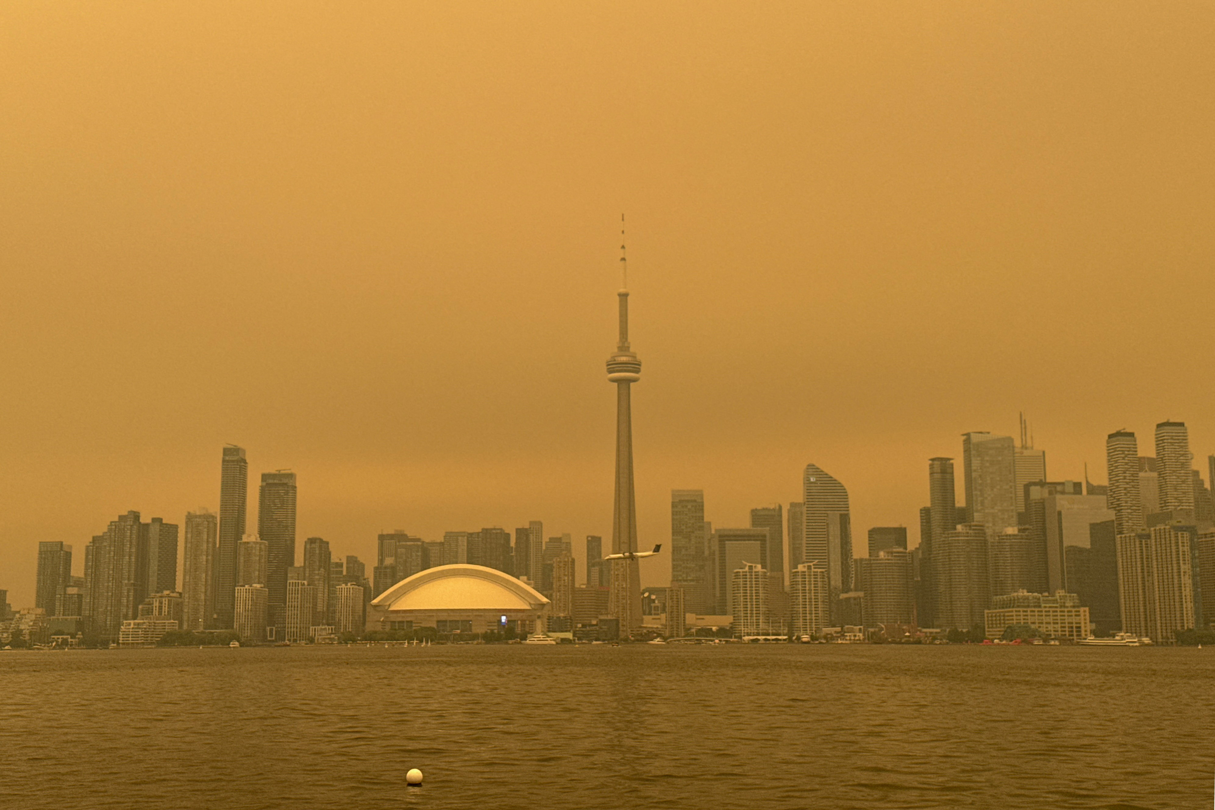 'É como fumar cigarro o dia todo': fumaça de incêndios florestais afeta Nova York, Chicago e outras regiões do Canadá e dos EUA