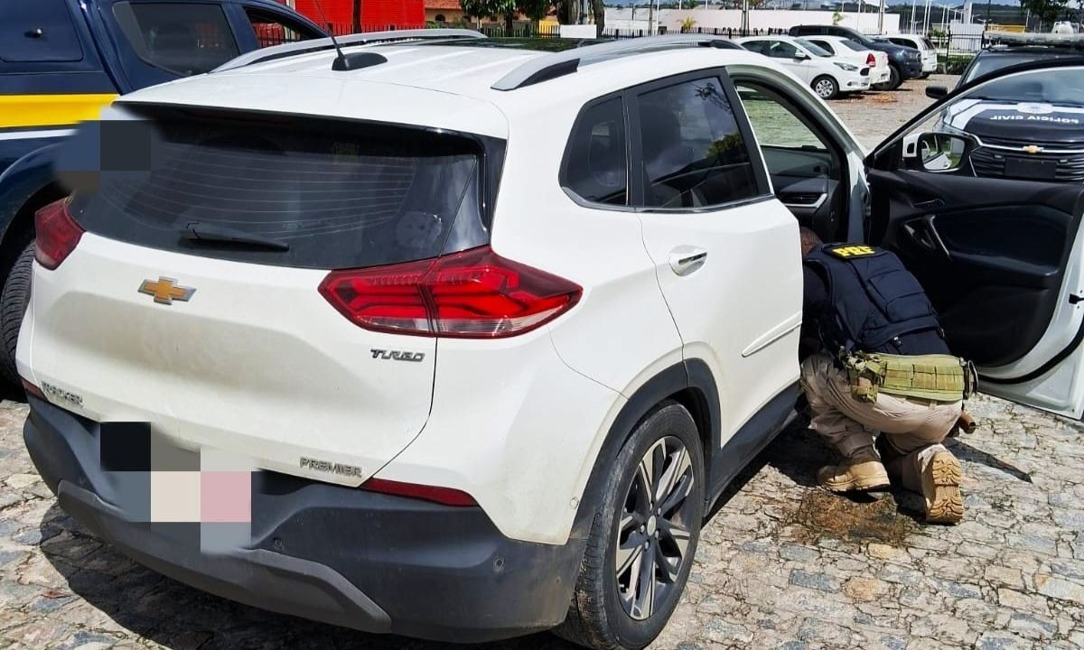 Homem é preso suspeito de negociar carro roubado com ‘quebra-queixo’ na Bahia