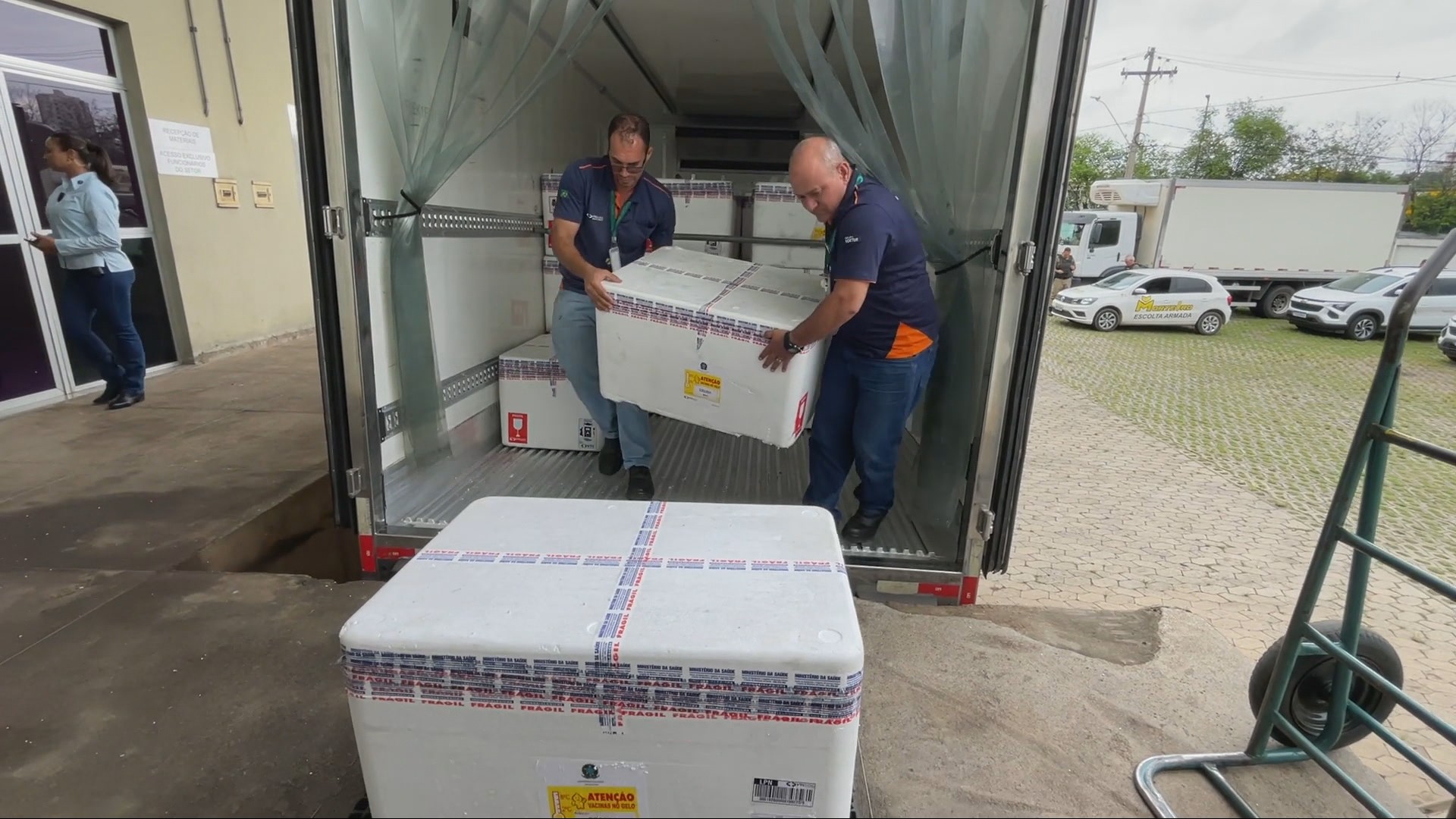 Minas Gerais recebe mais de 60 mil doses de vacina contra a bronquiolite para aplicar em grávidas