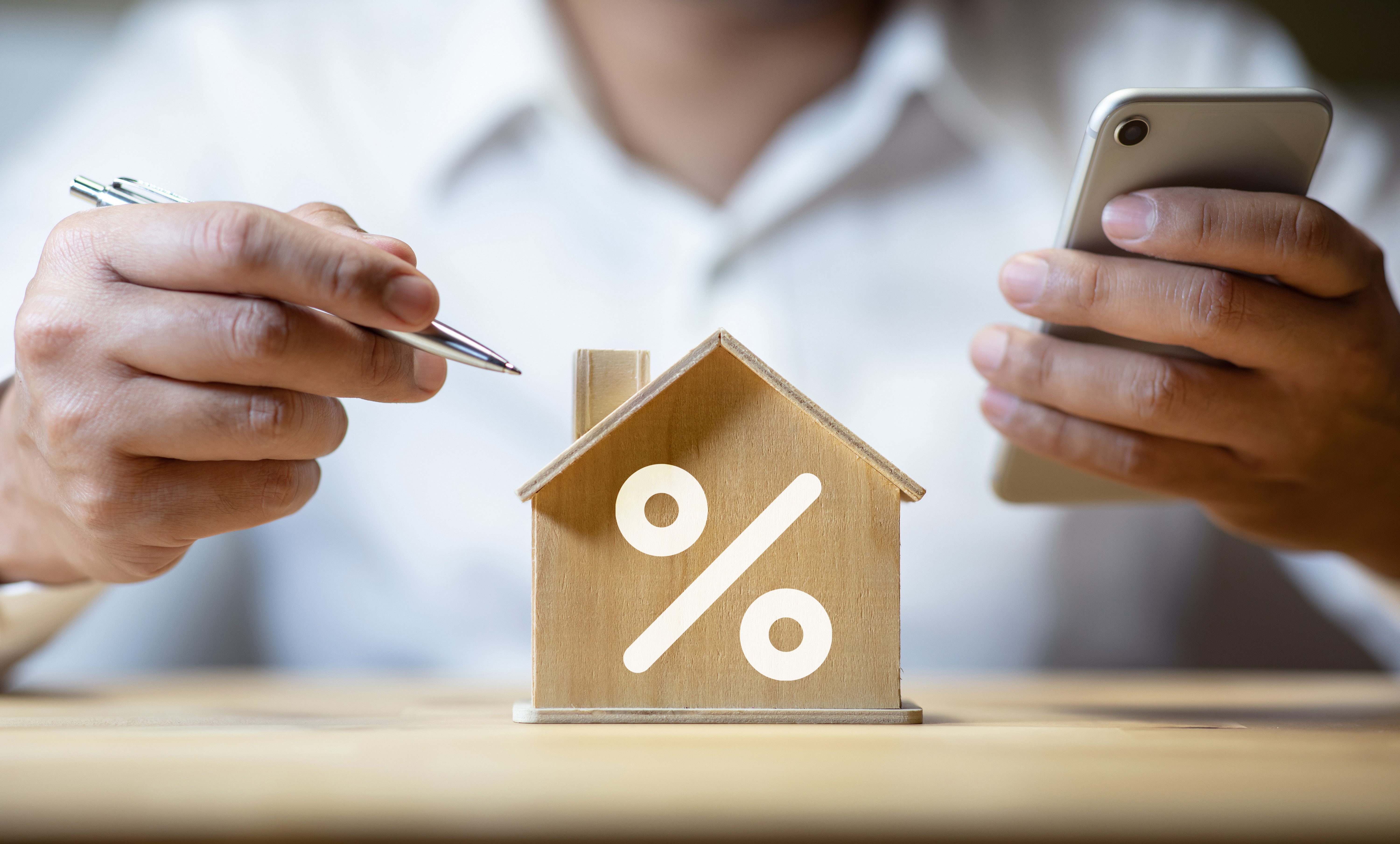 Alta da Selic: Entenda como a taxa de juros impacta o mercado imobiliário