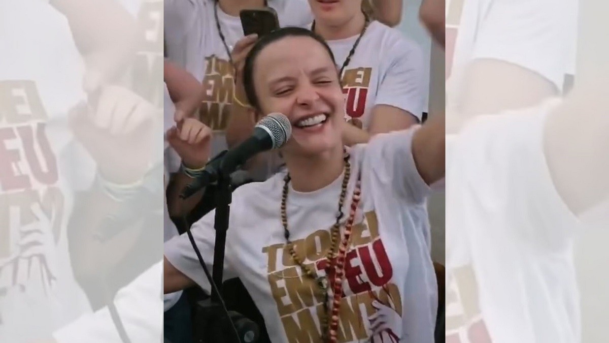 Após retiro religioso, sertaneja Maiara é vista cantando em missa no interior de SP; vídeo