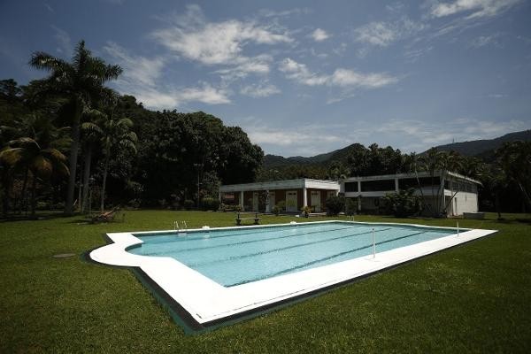 Piscina de mansão de R$ 220 milhões no condomínio Jardim Pernambuco, no Leblon