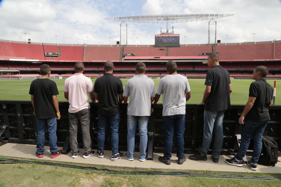 Para a maioria dos jovens da Fundação Casa de Lins, essa foi a primeira vez que estiveram em um estádio profissional de futebol — Foto: Divulgação/Governo do Estado de SP