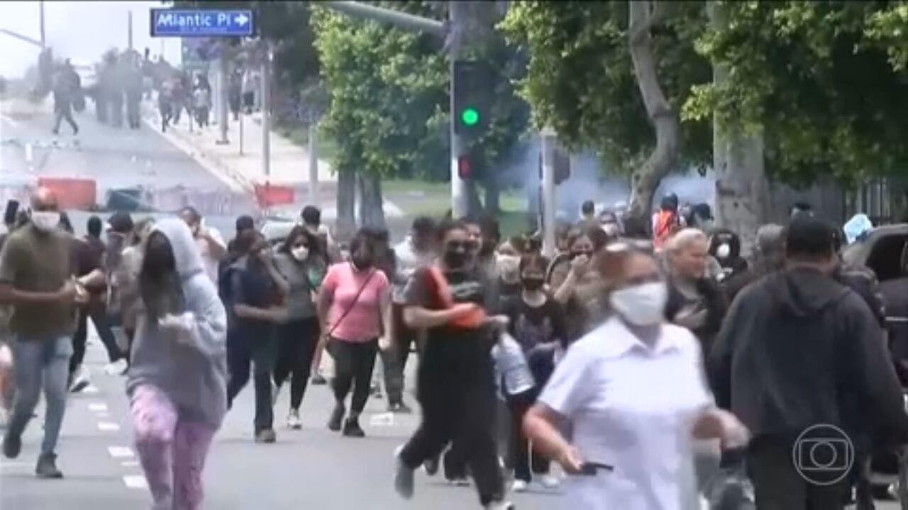 Confronto entre agentes de imigração e manifestantes marca protestos em Los Angeles