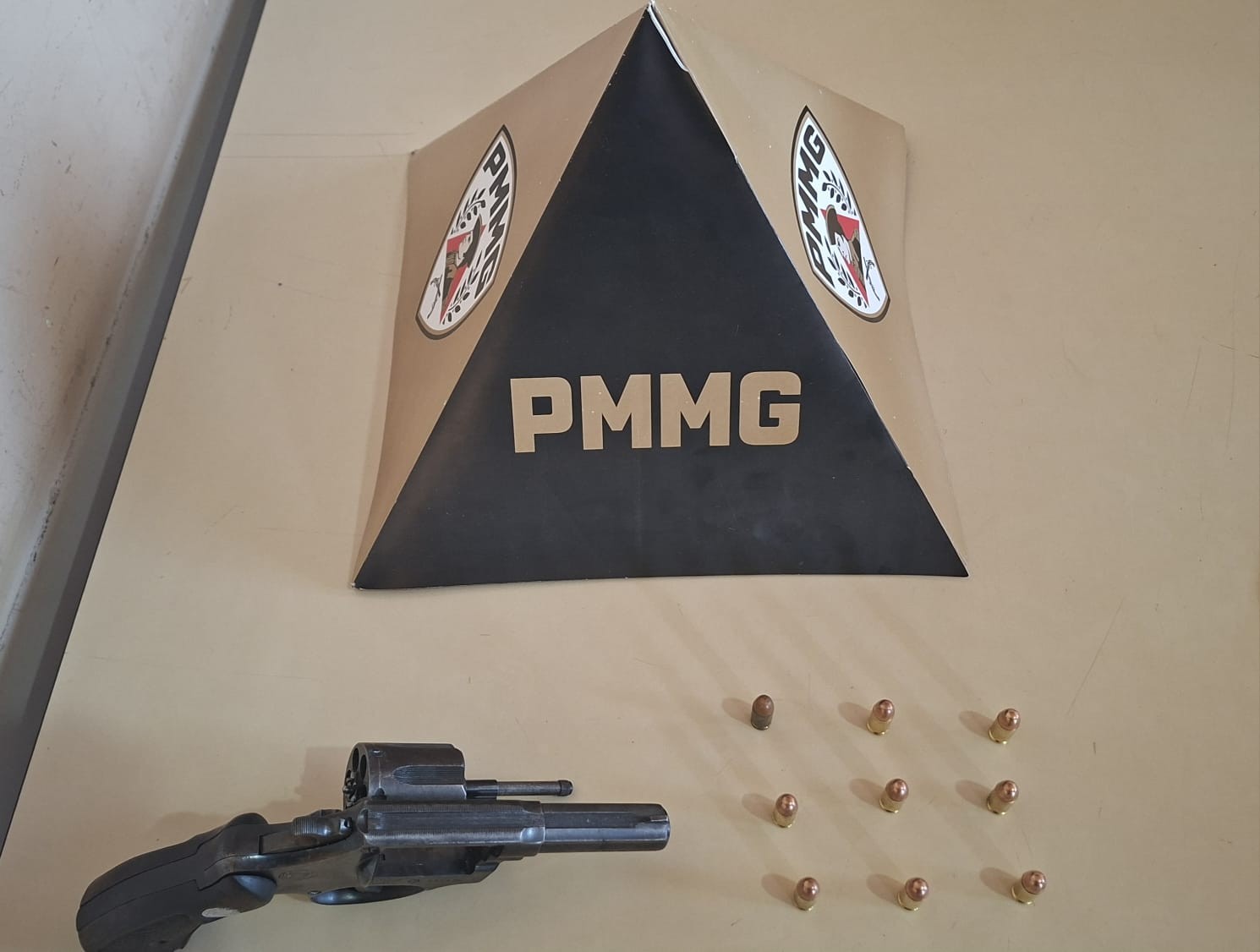 Ameaça com uso de arma durante festa junina termina com dois detidos em Felixlândia