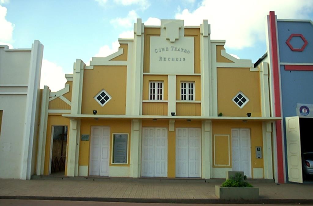 Cine Teatro Recreio após reforma - 2002 — Foto: Acervo Digital: Deptº de Patrimônio Histórico e Cultural – FEM