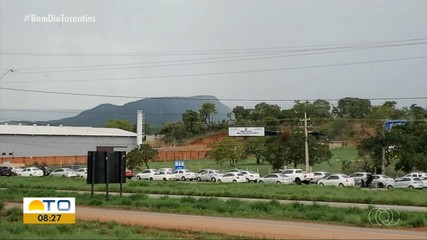 Congestionamento é registrado no trecho de rodovia em Palmas