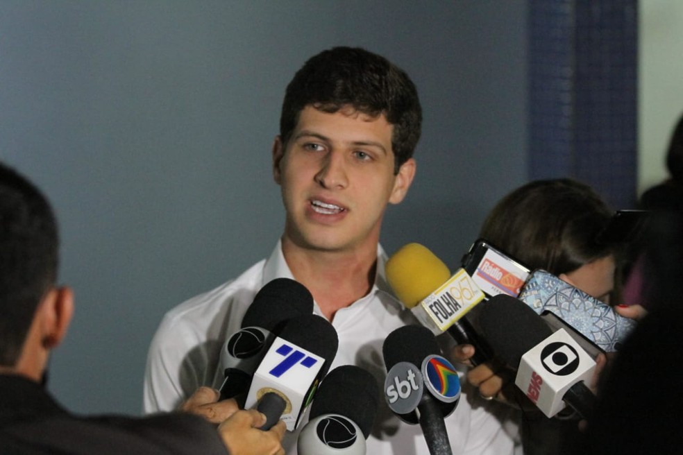 Filho de Eduardo Campos, João Campos falou sobre as hipóteses apresentadas pela PF com relação às causas do acidente aéreo — Foto: Marlon Costa/Pernambuco Press