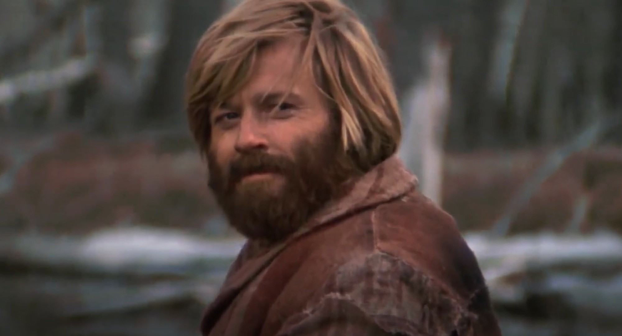 É #FATO: Robert Redford é o homem de barba que aparece 'acenando' em meme clássico da internet; veja qual