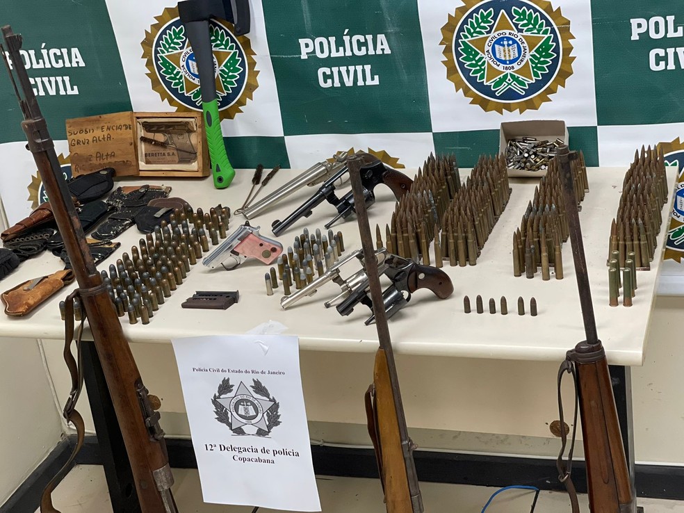 CAC é preso com arsenal de armas que seria usado em roubo na Capital -  Correio do Estado