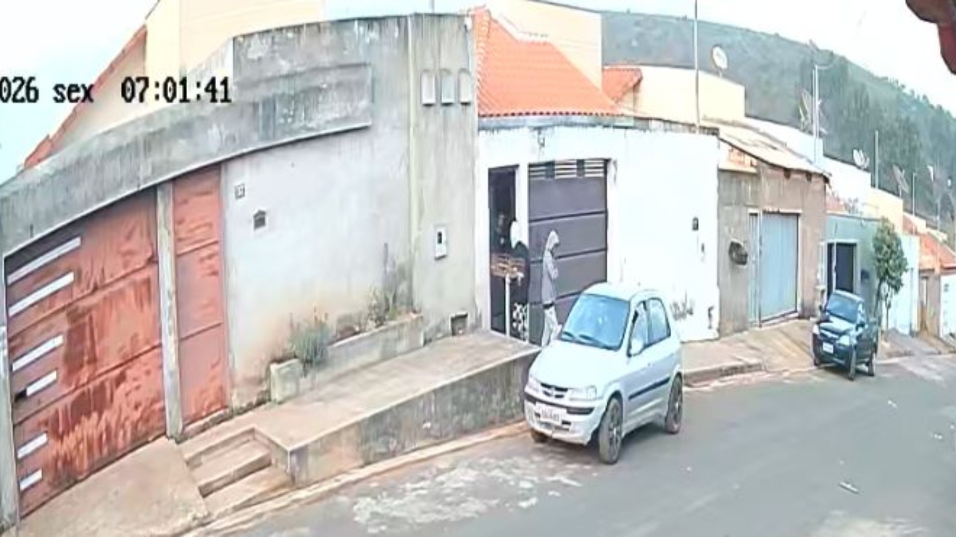 VÍDEO: Homem é levado de casa por suspeitos ligados ao tráfico e desaparece em Perdizes; polícia investiga sequestro