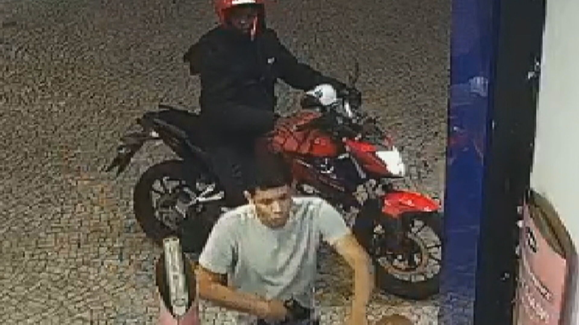 Bandidos invadem farmácia no Jardim Botânico e limpam carga de canetas emagrecedoras; VÍDEO