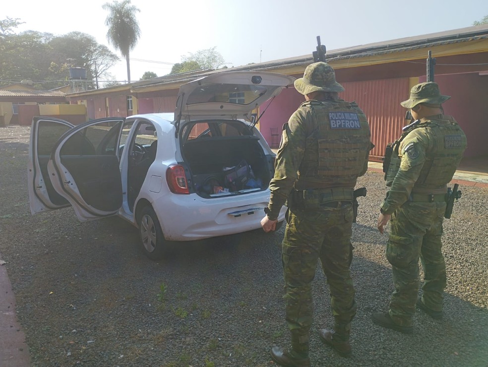 Homem de 24 anos suspeito de matar esposa e amante foi preso em motel no Paraná — Foto: BPFron